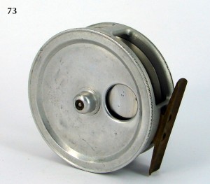 CROUCH_FISHING_REEL_031
