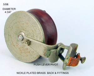 SIDECAST_FISHING_REEL_020a